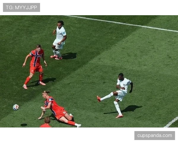 登贝莱帽子戏法:法国4-1挪威成I组焦点